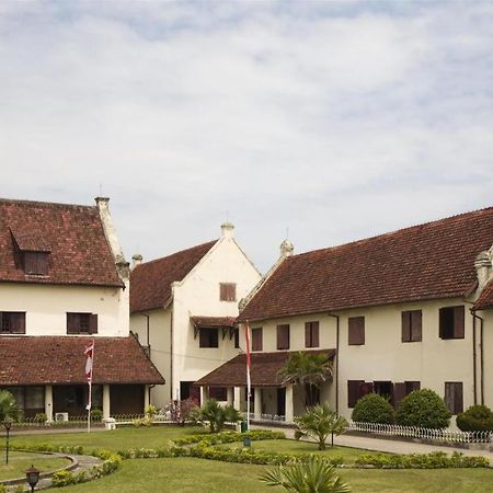 Hotel Astra Novilia Makasar Exteriér fotografie